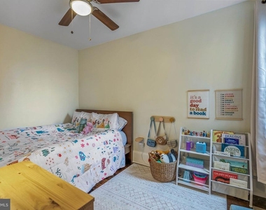 3183 E Thompson Street - Photo Thumbnail 18