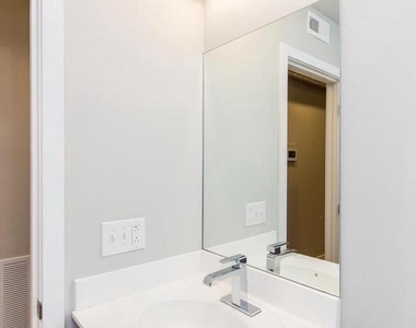 2543 N Front Street - Photo Thumbnail 7