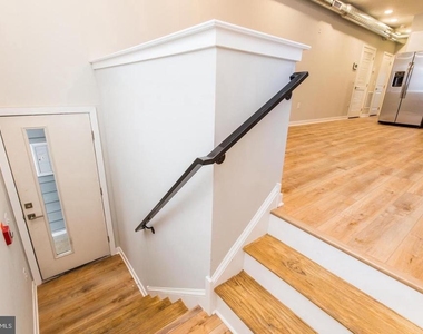 2543 N Front Street - Photo Thumbnail 5