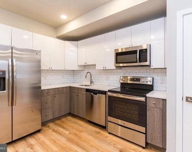 2543 N Front Street - Photo Thumbnail 1