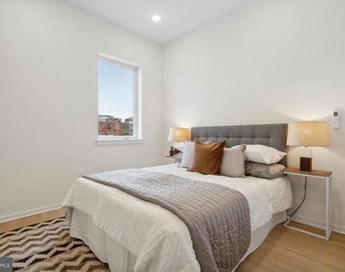225 N 12th Street - Photo Thumbnail 8