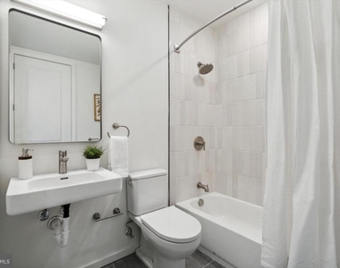 225 N 12th Street - Photo Thumbnail 11