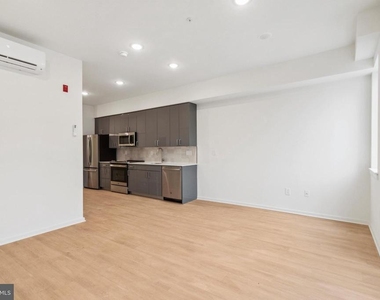 245 N 12th Street - Photo Thumbnail 8