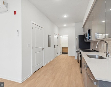 245 N 12th Street - Photo Thumbnail 5