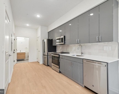 245 N 12th Street - Photo Thumbnail 4