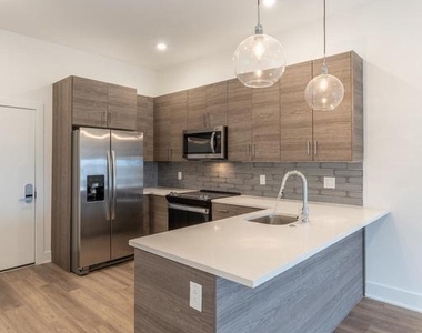 5545 Pulaski Avenue - Photo Thumbnail 8