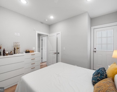 1924 N 6th Street - Photo Thumbnail 14