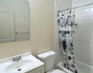 1219 W Silver Street - Photo Thumbnail 7