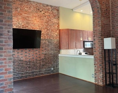 2200 Pine Street - Photo Thumbnail 1
