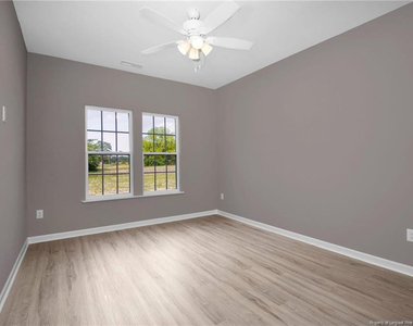 107 Miami Street - Photo Thumbnail 4