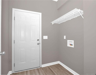 107 Miami Street - Photo Thumbnail 13