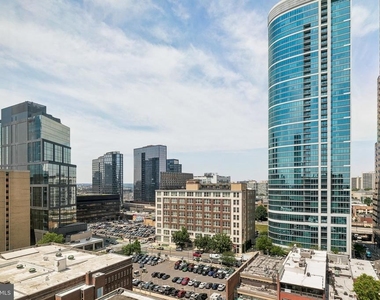 2101 Chestnut Street - Photo Thumbnail 11
