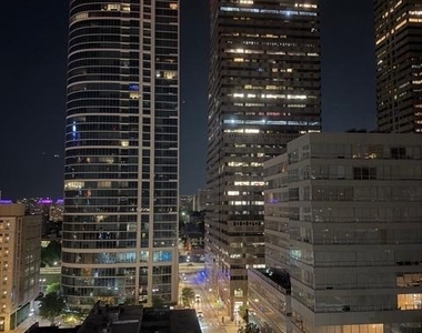 2101 Chestnut Street - Photo Thumbnail 13