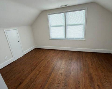 905 Riverside Boulevard - Photo Thumbnail 21