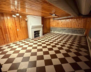 905 Riverside Boulevard - Photo Thumbnail 7