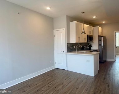 2425 Frankford Avenue - Photo Thumbnail 4