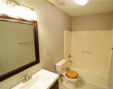 6933 Woodmark Drive - Photo Thumbnail 12
