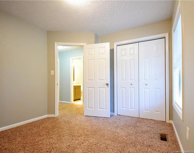 6933 Woodmark Drive - Photo Thumbnail 13