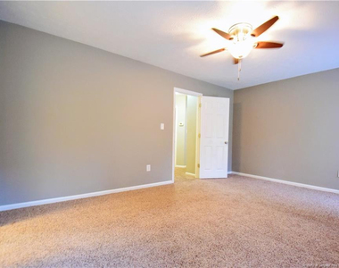 6933 Woodmark Drive - Photo Thumbnail 17