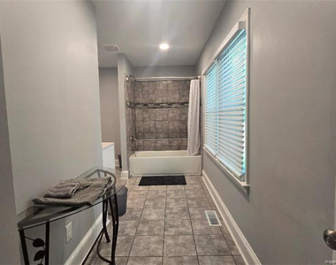 506 Roxie Avenue - Photo Thumbnail 7
