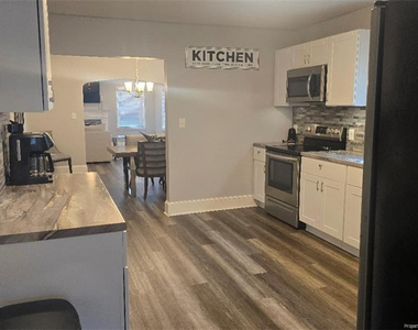 506 Roxie Avenue - Photo Thumbnail 17