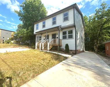 307 E East End Avenue - Photo Thumbnail 1