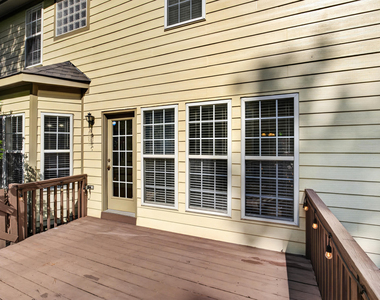 3013 Englefield Drive - Photo Thumbnail 35