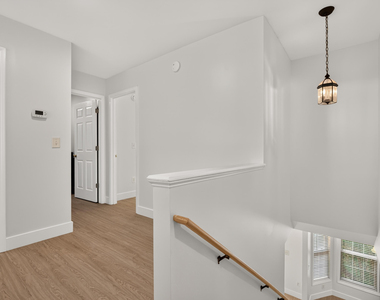 3013 Englefield Drive - Photo Thumbnail 17