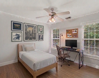 3013 Englefield Drive - Photo Thumbnail 27