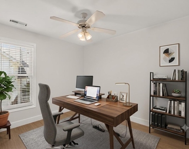 3013 Englefield Drive - Photo Thumbnail 29