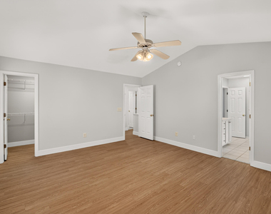 3013 Englefield Drive - Photo Thumbnail 19