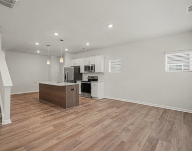 140 Silver Fir Lane - Photo Thumbnail 6