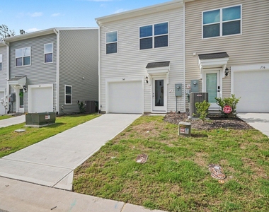 140 Silver Fir Lane - Photo Thumbnail 2