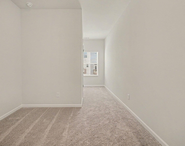 140 Silver Fir Lane - Photo Thumbnail 18