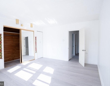 241 S St Bernard Street - Photo Thumbnail 12