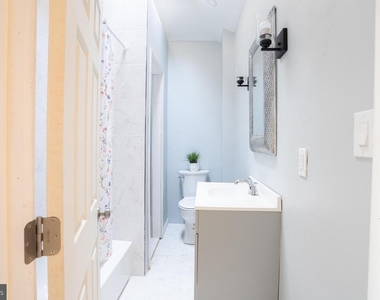 241 S St Bernard Street - Photo Thumbnail 10
