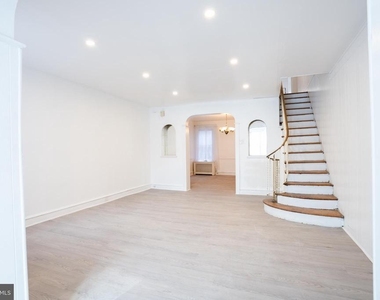 241 S St Bernard Street - Photo Thumbnail 2