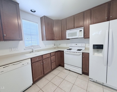 9915 Wasser Court - Photo Thumbnail 3