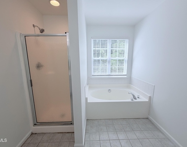 9915 Wasser Court - Photo Thumbnail 9