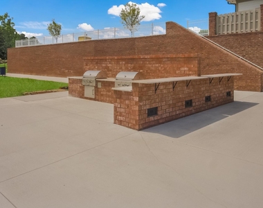 5104 Anamosa Street - Photo Thumbnail 46
