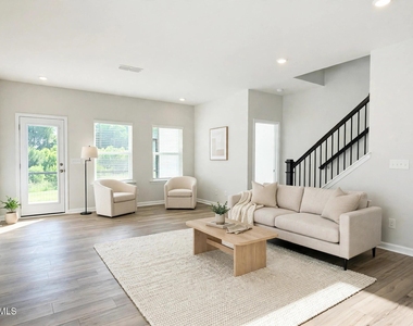 1605 Immagene Way - Photo Thumbnail 7