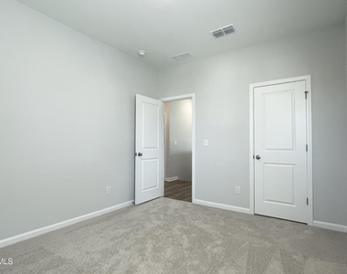1605 Immagene Way - Photo Thumbnail 25