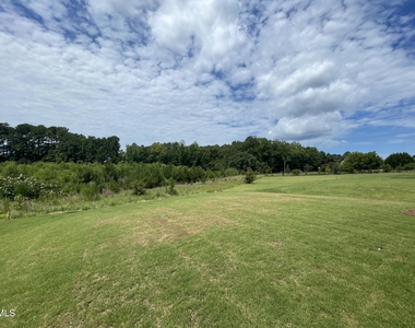 1605 Immagene Way - Photo Thumbnail 36
