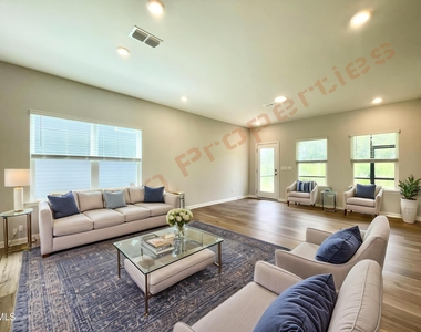 1605 Immagene Way - Photo Thumbnail 5