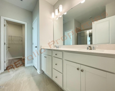 1605 Immagene Way - Photo Thumbnail 11