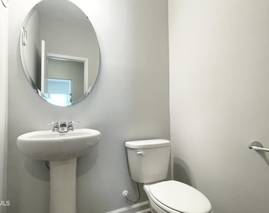 1605 Immagene Way - Photo Thumbnail 12