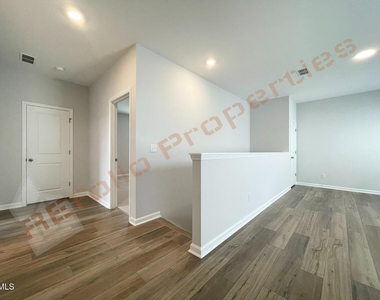 1605 Immagene Way - Photo Thumbnail 14