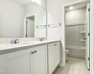 1605 Immagene Way - Photo Thumbnail 26