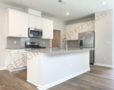 1605 Immagene Way - Photo Thumbnail 1