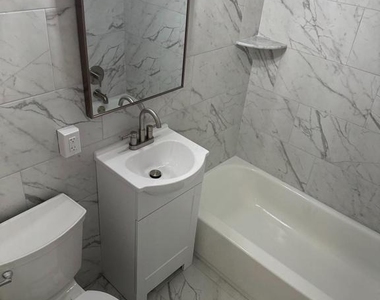 1841 Davisville Road - Photo Thumbnail 12